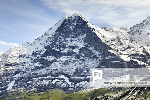 Der 3970 Meter hohe Eiger mit der Nordwand von Süden gesehen  Kanton Bern  Schweiz  Europa