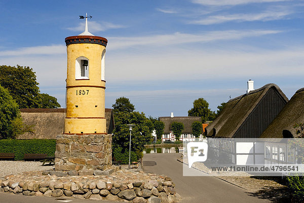 Der berühmte gelbe Kirchturm von 1857  Nordby  Samsö  Dänemark  Europa