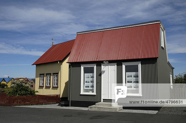 Typische isländische Häuser  Eyrarbakki  Island  Europa
