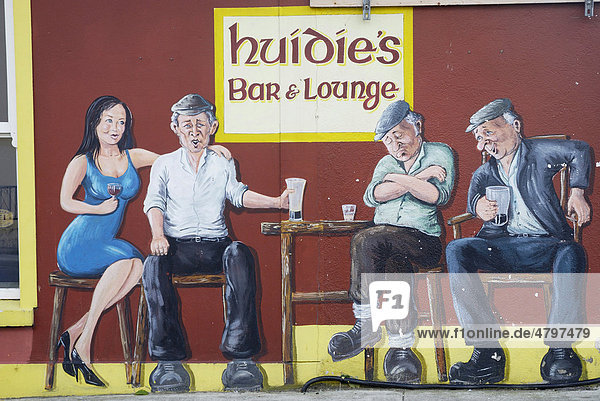 Huidie's Bar and Lounge  Wandmalerei an einem Pub  Ruthmullan  County Donegal  Irland  Europa