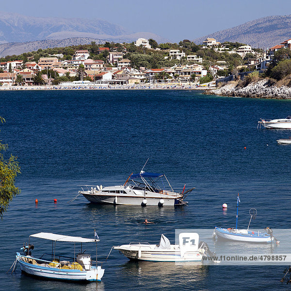 Blick auf Kassiopi  Insel Korfu  Nordost-Korfu  Ionische Inseln  Griechenland  Südeuropa  Europa