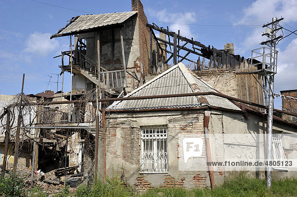 Altes Haus nach Brand Stadtteil Avlabari Tiflis Georgien Vorderasien
