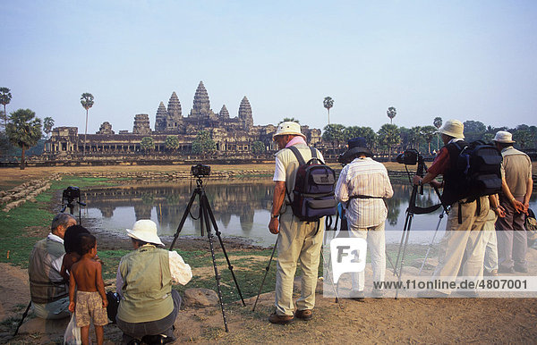 Fotografen am Angkor Wat Tempel  Angkor Tempel  Siem Reap  Kambodscha  Indochina  Südostasien