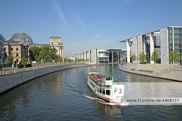 Excursion boat on the Spree River in front of the Reichstag Building  Government Area  Berlin  Germany  Europe