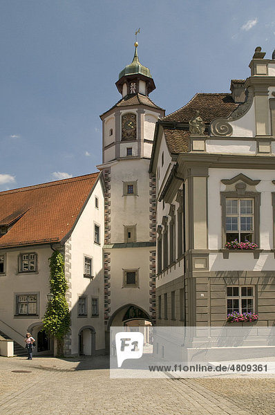 Historisches Rathaus mit barocker Fassade und Rathausturm  Wangen  Allgäu  Baden-Württemberg  Deutschland  Europa