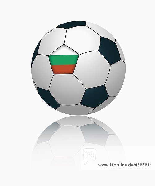 Bulgarische Flagge auf Fußball  Nahaufnahme