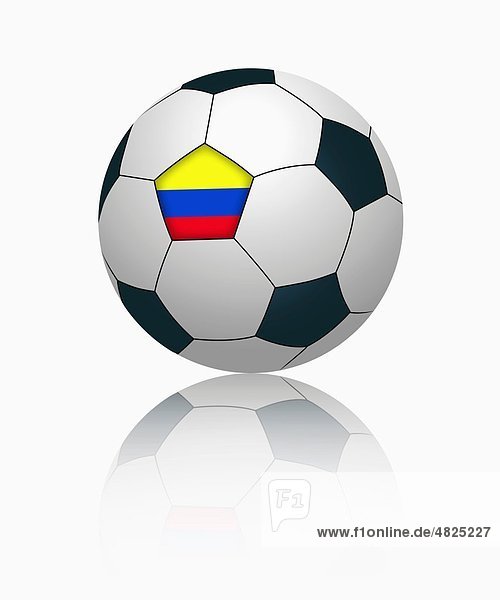 Kolumbianische Flagge auf Fußball  Nahaufnahme