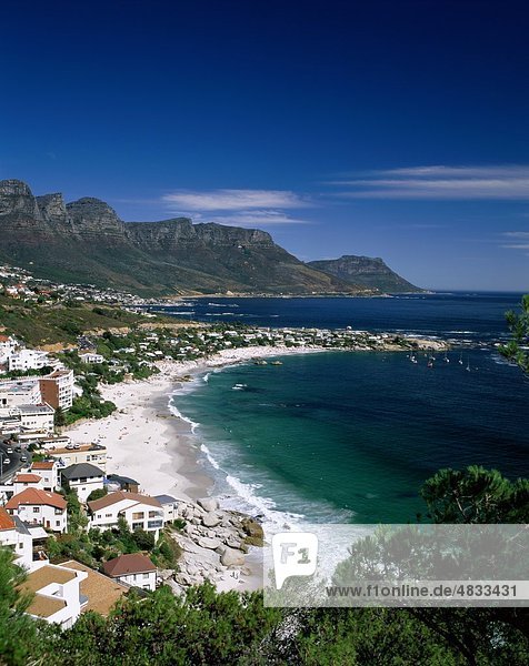Südliches Afrika Südafrika Berg Strand Urlaub Gebäude Küste Nachbarschaft Sehenswürdigkeit Camps Bay Kapstadt Residenz