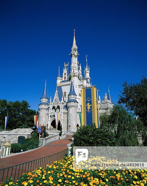 Amerika  Burg  Cinderella  Florida  Urlaub  Königreich  Landmark  Magic  Orlando  Park  Theme  Tourismus  Reisen  Vereinigte Staaten  U
