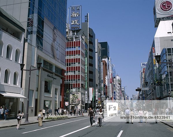 Asien Ginza Urlaub Honshu Japan Landmark Shopper Straßenszene Tokio Tourismus Reisen Urlaub