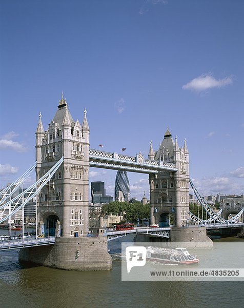 England  Deutschland  Großbritannien  Urlaub  Landmark  London  Themse  Tourismus  Towerbridge  Reisen  Urlaub