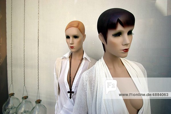 Shop window dolls