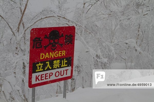 Japan  Hokkaido  Risutsu Warnung Lawinenschild