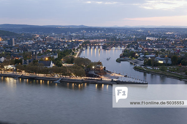 Koblenz  Ehrenbreitstein  Blick auf die Deutsche Ecke bei Sonnenuntergang