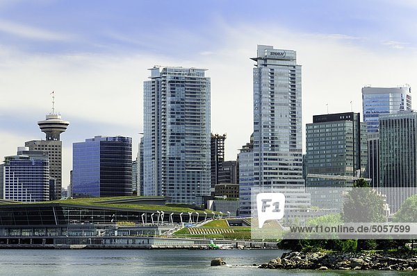 Einige Gebäude  einschließlich der Shaw-Tower in der Innenstadt von Vancouver  British Columbia  Kanada.