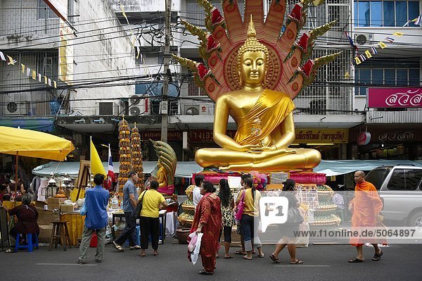 Thailand  Bangkok  buddhistischen Straße Schrein