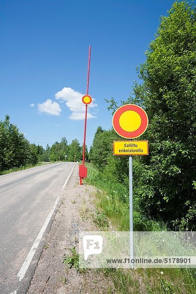 Verkehr  geschlossen  Zeichen  Finnland  Signal  Straßenverkehr