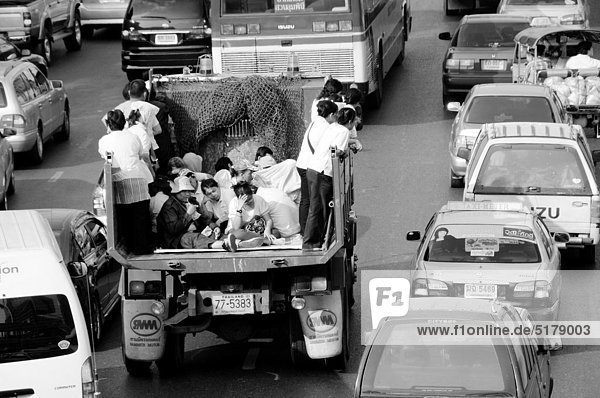 sitzend bauen arbeiten Bett Lastkraftwagen thailändisch