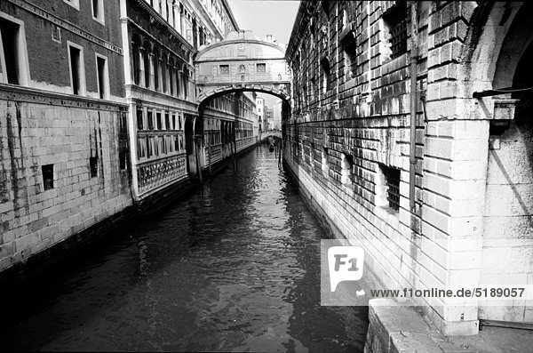 leer  Wand  Gebäude  Außenaufnahme  Italien  Venedig