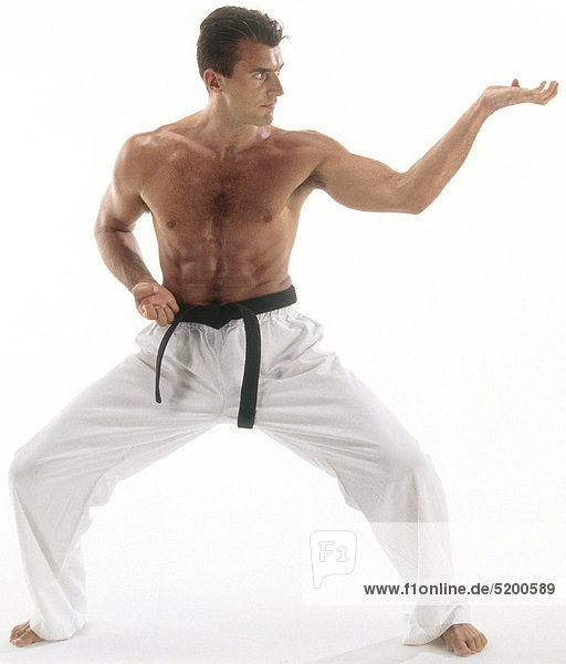 Kung-Fu-Kämpfer  Nackter Oberkörper