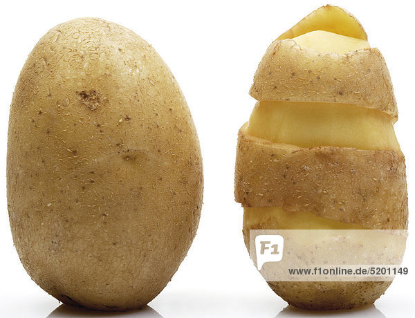 Kartoffeln  Einzeln Und Teilweise geschält