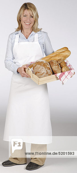 Bäckereiverkäuferin Mit Broten