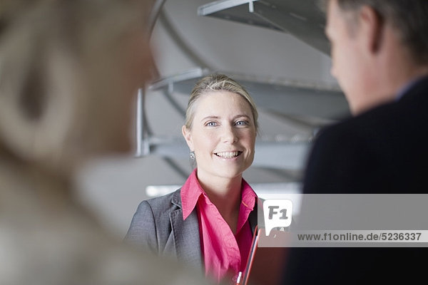 Geschäftsfrau  lächeln  Büro