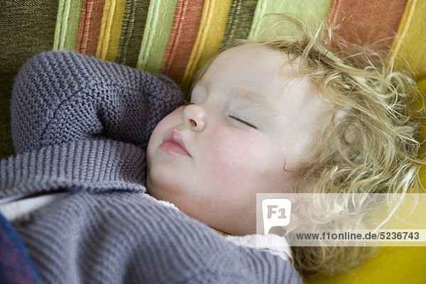 Baby Mädchen schlafend  Portrait