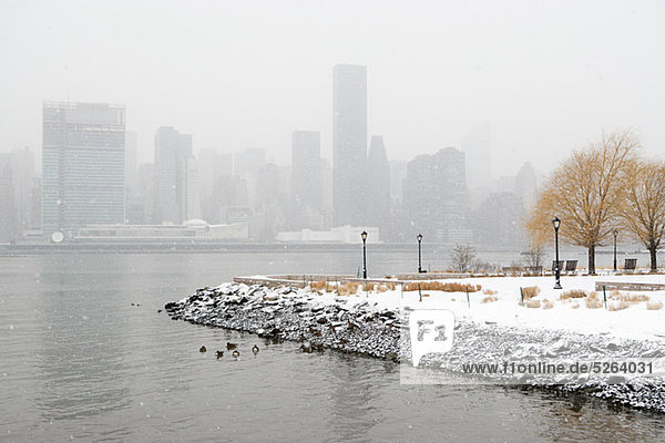 New York City skyline in winter  New York  USA