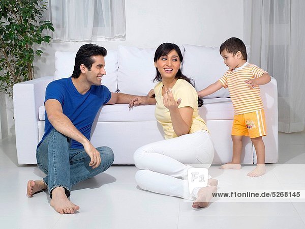 baby pulling his mother hair MR779L MR779M MR779O