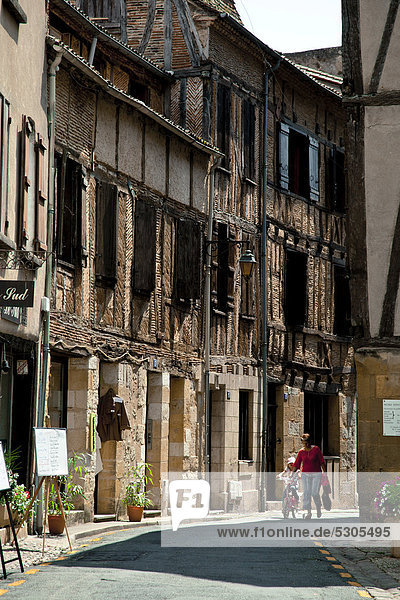 Street in the historic district of Bergerac  Aquitaine  Dordogne  France  Europe