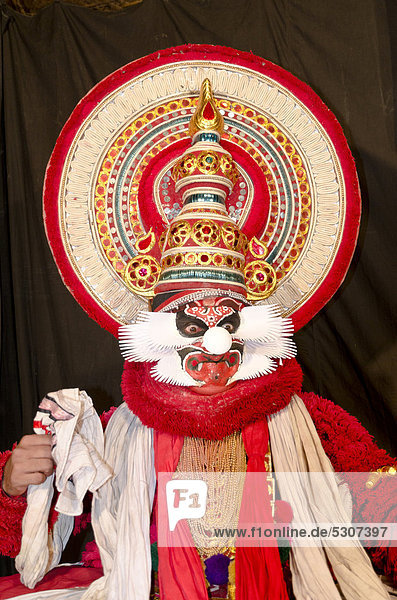 The Kathakali character Bali  Perattil  Kerala  India  Asia