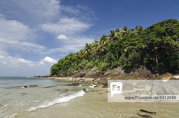 Küste  Palmenstrand  Klong Nin Beach  Insel Ko Lanta  Krabi  Thailand  Südostasien  Asien