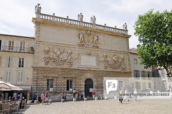 Ancien Hotel des Monnaies  Place du Palais  Avignon  Provence  Southern France  France  Europe