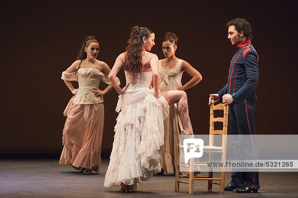 Die CompaÒÌa AÌda GÛmez führt das Ballet Carmen im Sadler's Wells Theatre auf  AÌda GÛmez als Carmen  London  England  Großbritannien  Europa
