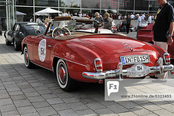 Mercedes-Benz 190SL Baujahr 1960 Donau Classic 2011 Ingolstadt Bayern Deutschland Europa