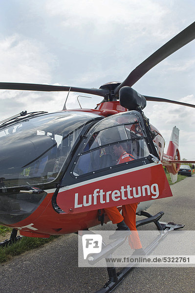 DRF rescue helicopter landing during a rescue operation  Hessigheim  Baden-Wuerttemberg  Germany  Europe