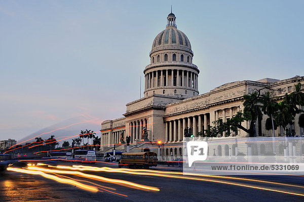 Havanna Hauptstadt Wissenschaft Gebäude Karibik Hochschule Capitolio Kuba kubanisch Zuhause von