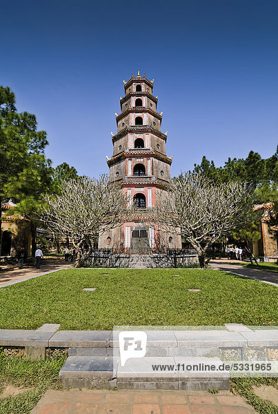 Phuoc Duyen Turm  Thien Mu Pagode  Pagode der himmlischen Frau  Hue  UNESCO-Weltkulturerbe  Vietnam  Asien