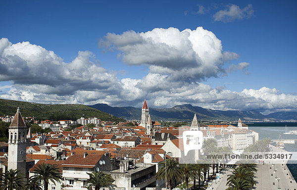 Overlooking the historic town centre of Trogir  UNESCO World Heritage Site  Dalmatia  Croatia  Europe