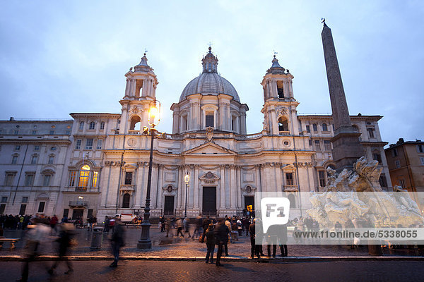 Die Kirche Sant'Agnese in Agone auf der Piazza Navona in Rom  Latium  Italien  Europa