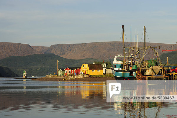 Fischerhütten mit Fischerboot  Norris Point  Newfoundland  Neufundland  Kanada