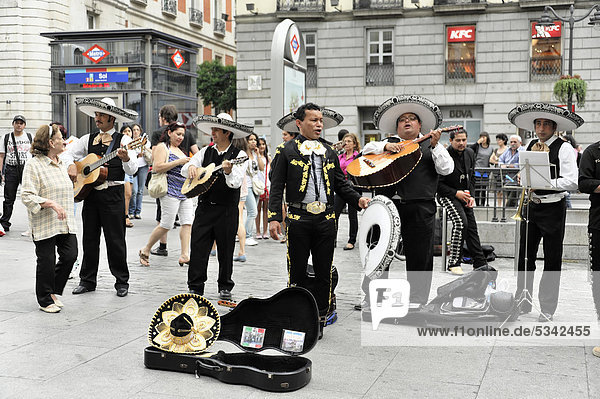 Mexican street musicians  Puerta del Sol  Madrid  Spain  Europe