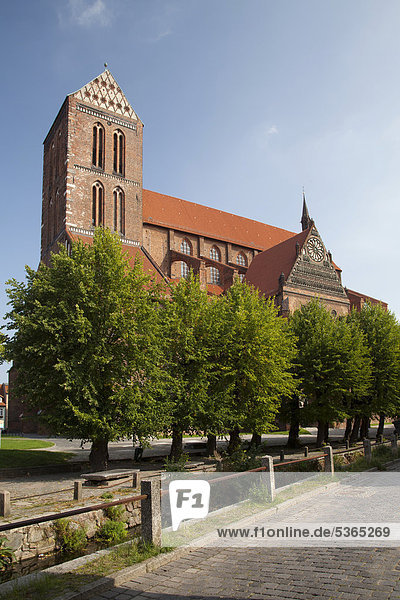 St.-Nikolai-Kirche  Hansestadt Wismar  Mecklenburg-Vorpommern  Deutschland  Europa  ÖffentlicherGrund