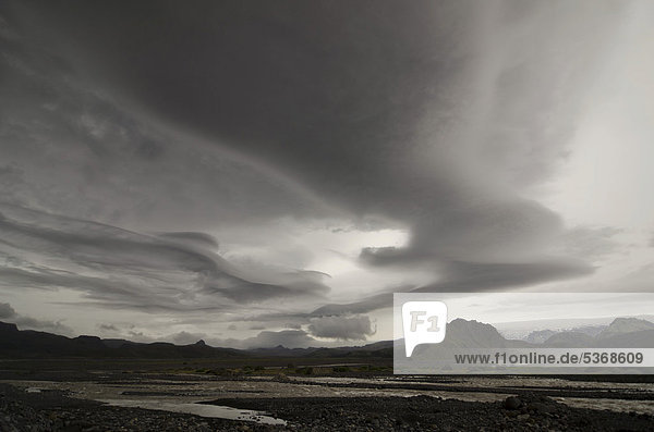 Sturmwolken über dem Naturschutzgebiet _Ûrsmörk  Island  Europa