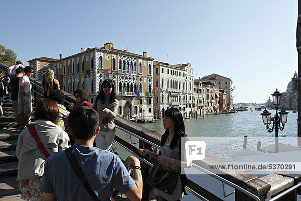 Europa nehmen über Tourist Brücke Fotografie Italien
