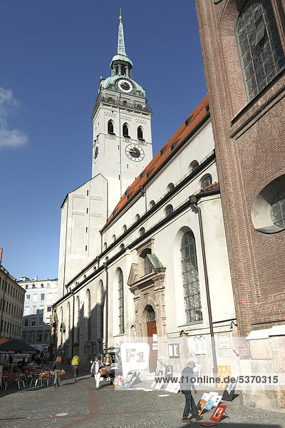 St. Peter Kirche  Alter Peter  Uhr- und Glockenturm  München  Oberbayern  Deutschland  Europa