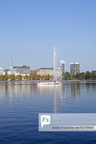 Binnenalster or Inner Alster Lake  Hamburg  Germany  Europe