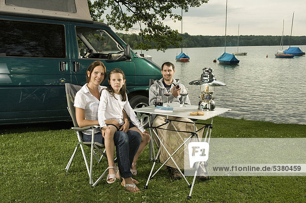 Germany  Bavaria  Woerthsee  Family camping near lakeside