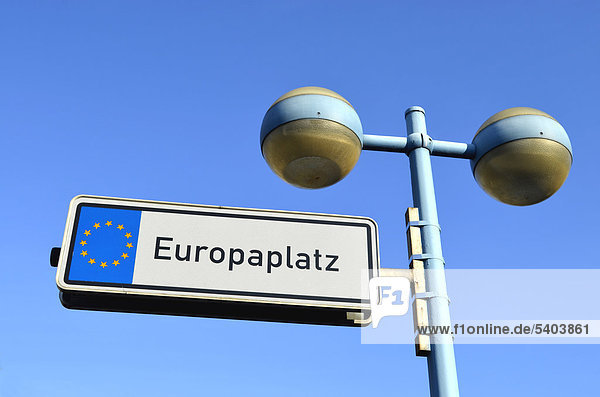 Europaplatz  Straßenschild mit Europaflagge  Dorsten  Ruhrgebiet  Nordrhein-Westfalen  Deutschland  Europa